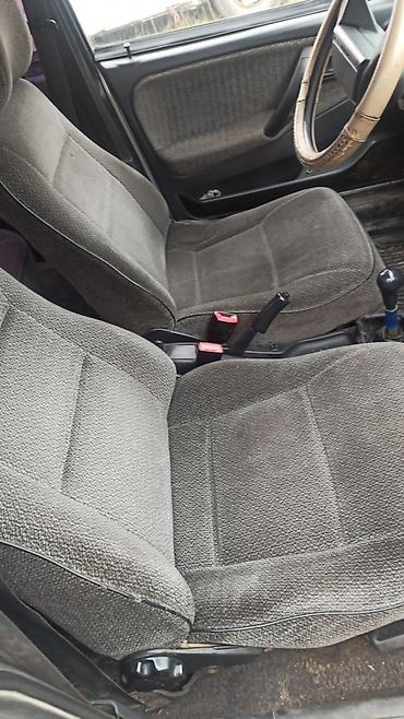 Другие детали салона: ВАЗ 2115 2005г Инжектор,1.5 Комплект из автомобиля: - Передние — 2