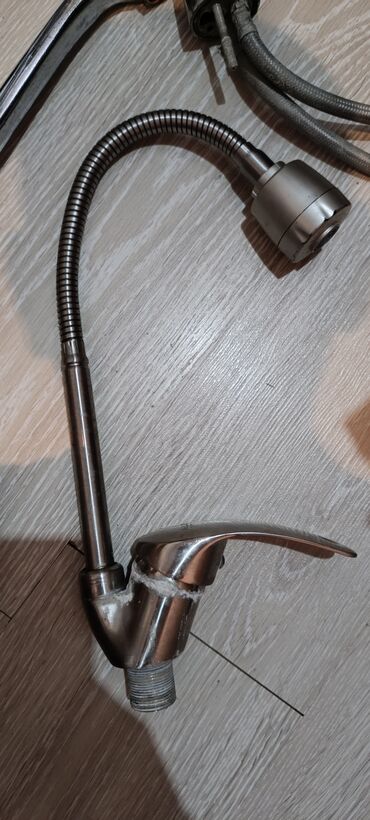 Su qızdırıcı kranlar: Smistitellər. Mətbəx, hamam, axtafa, moydadır, tulpan, djakuzi üçün 5 — 16