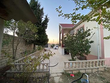 Uzunmüddətli kirayə mənzillər: Salam. tecili heyet evi satilir.6 sotda insa edilmis ev 120kv dir — 12