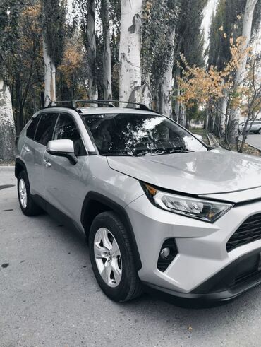 bwm 39: Toyota RAV4: 2020 г., 2.5 л, Типтроник, Бензин, Кроссовер