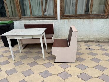 computer table: Кухонный стол, Прямоугольный, Нераскладной