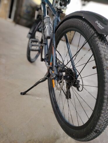 İdman velosipedləri: Dağ/şosse tərzi hibrid velosiped - Alüminium gövdə, sərt və yüngül — 2