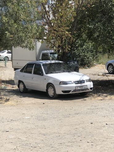 nexia машина: Daewoo Nexia: 2012 г., 1.5 л, Механика, Бензин, Седан