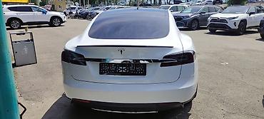 порте: Tesla Model S: 2014 г., Электромобиль, Седан — 4