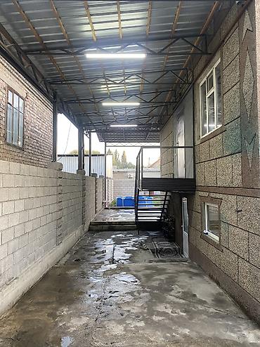 афто дом: 🏡 Срочно продается дом в г. Токмок! 📍 ул. 8 Марта, 44 📐 Участок — 5 — 2