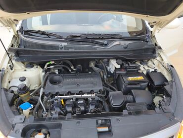 Kia: Kia Sportage: 2.4 l | 2011 il Sedan — 27