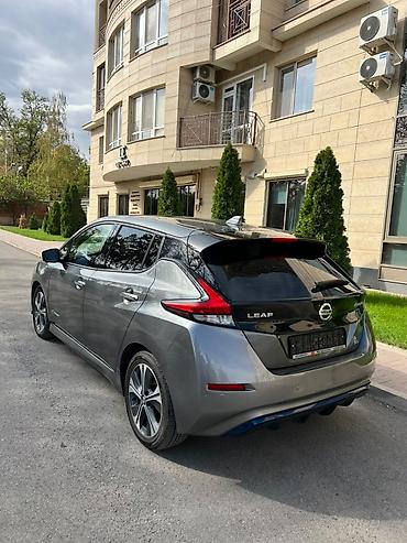 нисан леаф: Nissan Leaf: 2018 г., Автомат, Электромобиль, Хэтчбэк — 8