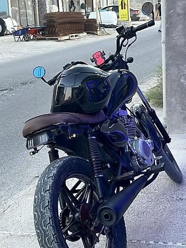 momo sukan: Suzuki - Zontes, 200 sm3 — 2