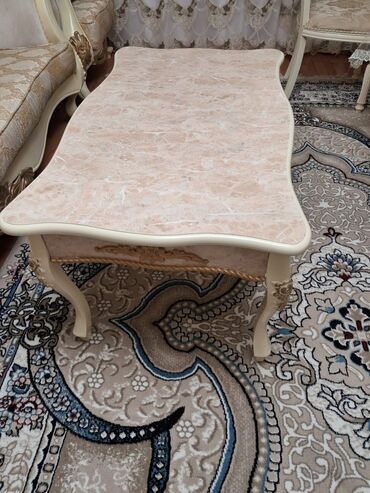 Qonaq otağı dəstləri: Divan, Jurnal masası, TV altlığı — 8