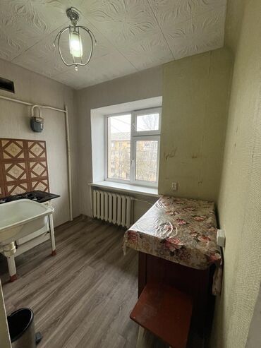 однокомнатные квартиры без посредников: 1 комната, 30 м², Хрущевка, 3 этаж, Косметический ремонт