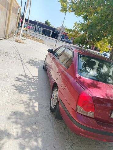 Hyundai: Hyundai Elantra: 1.6 l | 2005 il Sedan — 3