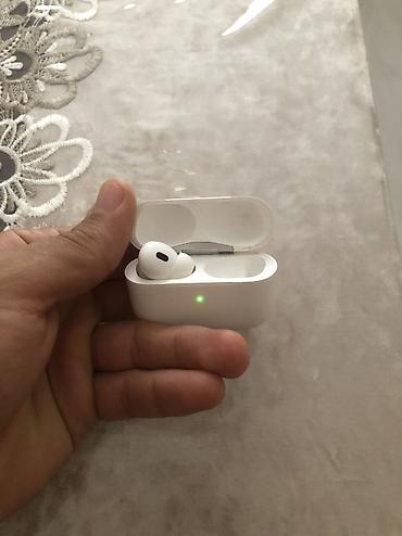 İşlənmiş Simsiz (Bluetooth) Qulaqcıqlar, Apple, rəng - Ağ lalafo.az -da İşlənmiş Simsiz (Bluetooth) Qulaqcıqlar, Apple, rəng - Ağ