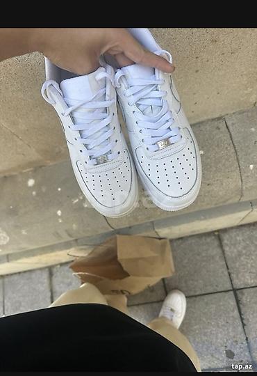 nike air force 1: Məhsul: Ağ rəngli Nike Air Force 1 Low kişi idman ayaqqabısı — 2