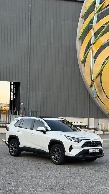 ayon i60: Toyota RAV4: 2022 г., Автомат, Гибрид, Кроссовер — 2