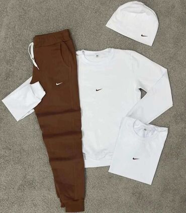 Kompleti: Ženski komplet 😊❤️ Trodelni 4000 din i poklon kapa 😊 Duks i donji deo — 8