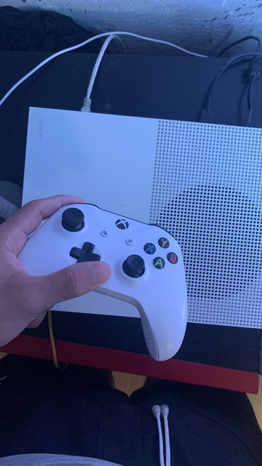 motorola na preklop cena: Xbox one s digital 1tb 4k