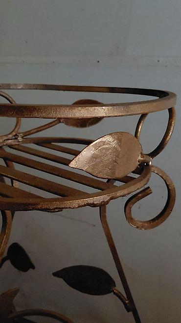 dibcek qablari: Metall bitki stendi – dekorativ qızılı rəng - Material: möhkəm metal — 4