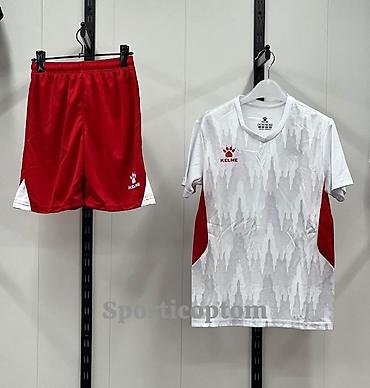 Спортивная форма: Футбольная форма комплектом - Состав комплекта: футболка + шорты (на — 11