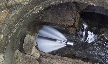 Сантехнические работы: Чистка труб любых видов засоров Продувка канализации Чистка тросом