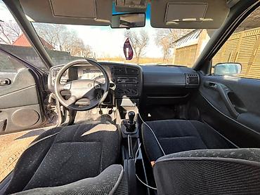 Volkswagen: Volkswagen Passat: 1995 г., 1.8 л, Механика, Бензин, Седан at lalafo.kg — 12 Volkswagen: Volkswagen Passat: 1995 г., 1.8 л, Механика, Бензин, Седан — 12