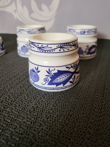 Kuhinjski setovi: Postolja nova za jaja cvibl mustra iz 70ih. Plasticna,retka postolja na lalafo.rs — 9 Kuhinjski setovi: Postolja nova za jaja cvibl mustra iz 70ih. Plasticna,retka postolja — 9