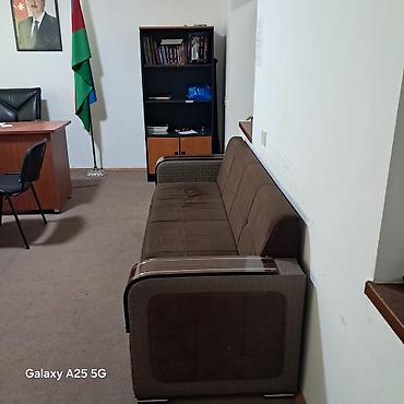 Ofis dəst mebeli: Ofis mebelləri dəsti Tərkib: - Rəhbər masası: Geniş, L‑şəkilli — 10