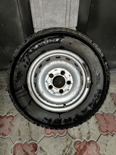 новые шины на спринтер: Колеса в сборе 225 / 70 / R 15, Зима, Б/у, 1 шт, Легкий коммерческий транспорт (C/LT), Железные, отверстий - 5