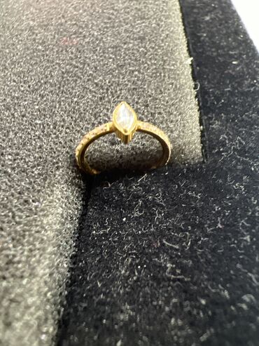 Sırğalar: Piisinq sırqa. 60 Azn almışam. 2 həftə istifadə etmişəm. İşimlə — 2