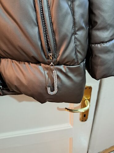 Zimske jakne: L, Jednobojni, Sa postavom, Krzno — 7