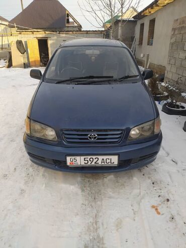 Toyota: Toyota : 1998 г., 2 л, Автомат, Бензин, Минивэн