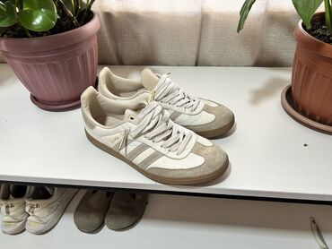 обувь адидас: Мужские кроссовки, 41.5, Adidas, Б/у, цвет - Белый, Самовывоз
