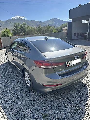 385 55: Hyundai Elantra: 2018 г., 2 л, Типтроник, Бензин, Седан — 7