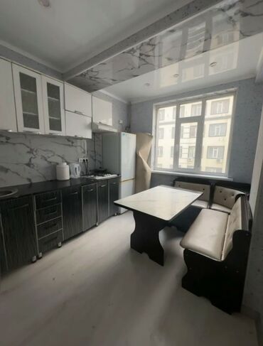 1 комнатная квартира на сутки в оше: 1 бөлмө, Менчик ээси, Чогуу жашоосу жок, Жарым -жартылай эмереги бар