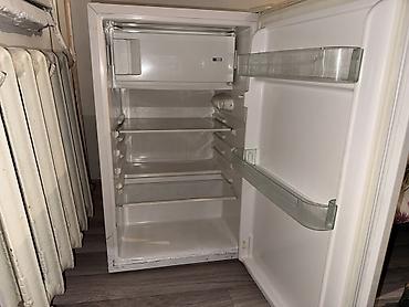 маленький холодильник бу: Продаю маленький холодильник. в данное время работает. снизу чуть — 2