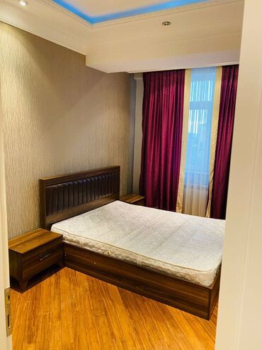 Uzunmüddətli kirayə mənzillər: Şamaxinkada, Kinostudiyanın həyətində,17 mərtəbəli binanın 9-cu — 7