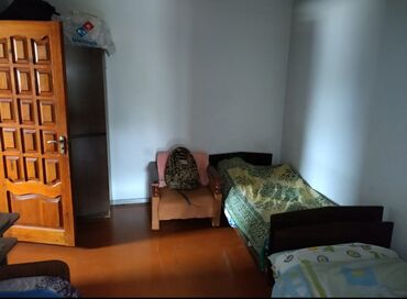 kirayə mənzillər aylıq: 1 nəfər səliqəli bəy otaq yoldaşı axtarılır.Ayliq kirə Kommunal daxil