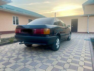 Audi: Audi 80: 1992 г., 1.8 л, Механика, Бензин, Седан