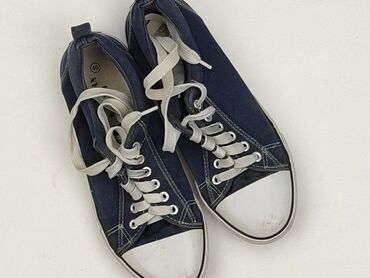 cropp kurtki męskie: Sneakers for men, 40, condition - Good