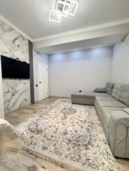 срочно продаётся 1 комнатная квартира в районе парк фучика: 2 бөлмө, 34 кв. м, Жеке план, 2 кабат, Дизайнердик ремонт