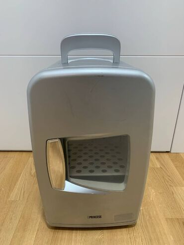 prodaja felni beograd: Mini frizider Princess 12 - 220V Odlican frizider poznatog brenda