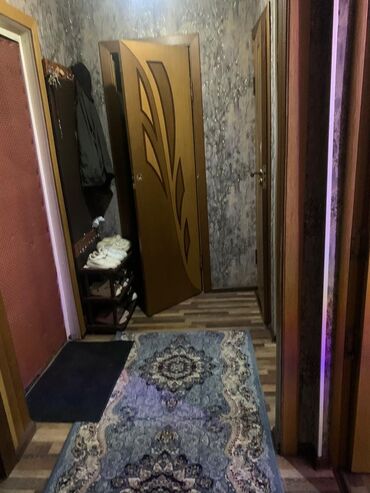 продаю 2х ком кв бишкеке без ремонта токтогул ткрусбекова: 2 комнаты, 48 м², 105 серия, 3 этаж, Косметический ремонт
