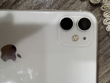 Apple iPhone: IPhone 11, Ağ, Face ID — 8