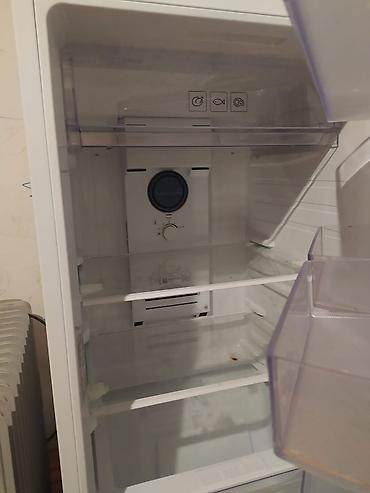 ariston 50: Samsung soyuducu, iki qapılı (üst hissə - dondurucu, alt hissə - — 8