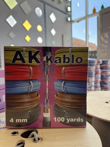 elektrik kabel: Ak Kablo 91Metr Yerli istehsal 
4 Lük : 42 Azn
2,5 lıq : 32 Azn