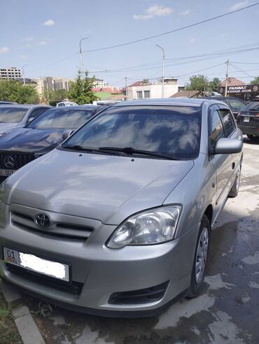 Toyota: Toyota Corolla: 2004 г., 1.6 л, Автомат, Бензин, Хэтчбэк