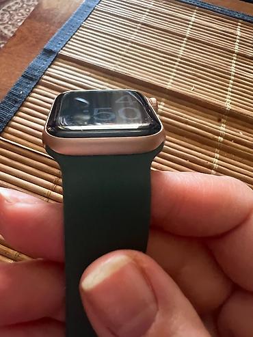 Apple Watch: Apple Watch SE (модель A2353), версия watchOS 10.6 (21U577) - Корпус — 4