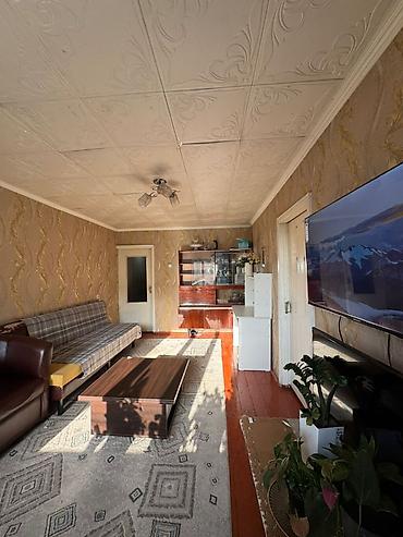 улица: 2 комнаты, 42 м², Индивидуалка, 2 этаж — 10