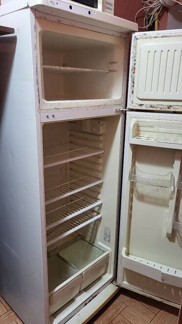 Б/у Холодильник Stinol, Двухкамерный, цвет - Белый