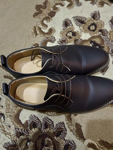 Ayaqqabılar: Ayaqqabi tezedi cemi 1-2 defe geynilib, Turkiyeden baha alinib — 3