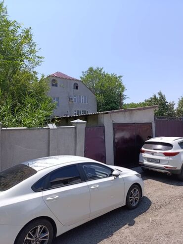 разделитель комнаты: Дом, 314 м², 7 комнат, Агентство недвижимости, Старый ремонт